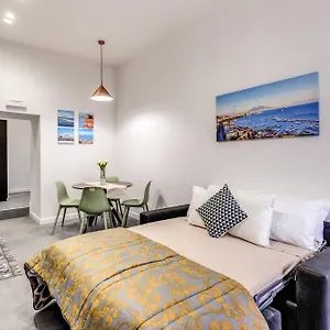 https://apt-casa-kamilla-napoli.hotels-amalfi.com